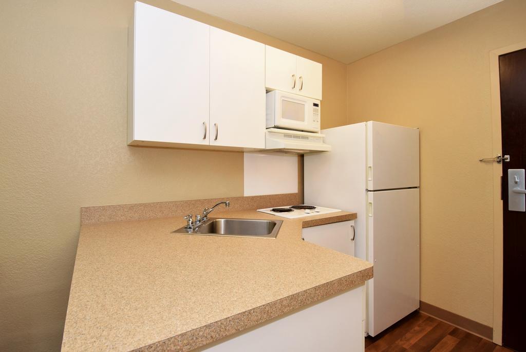 Extended Stay America Select Suites - Milwaukee - Wauwatosa Εξωτερικό φωτογραφία