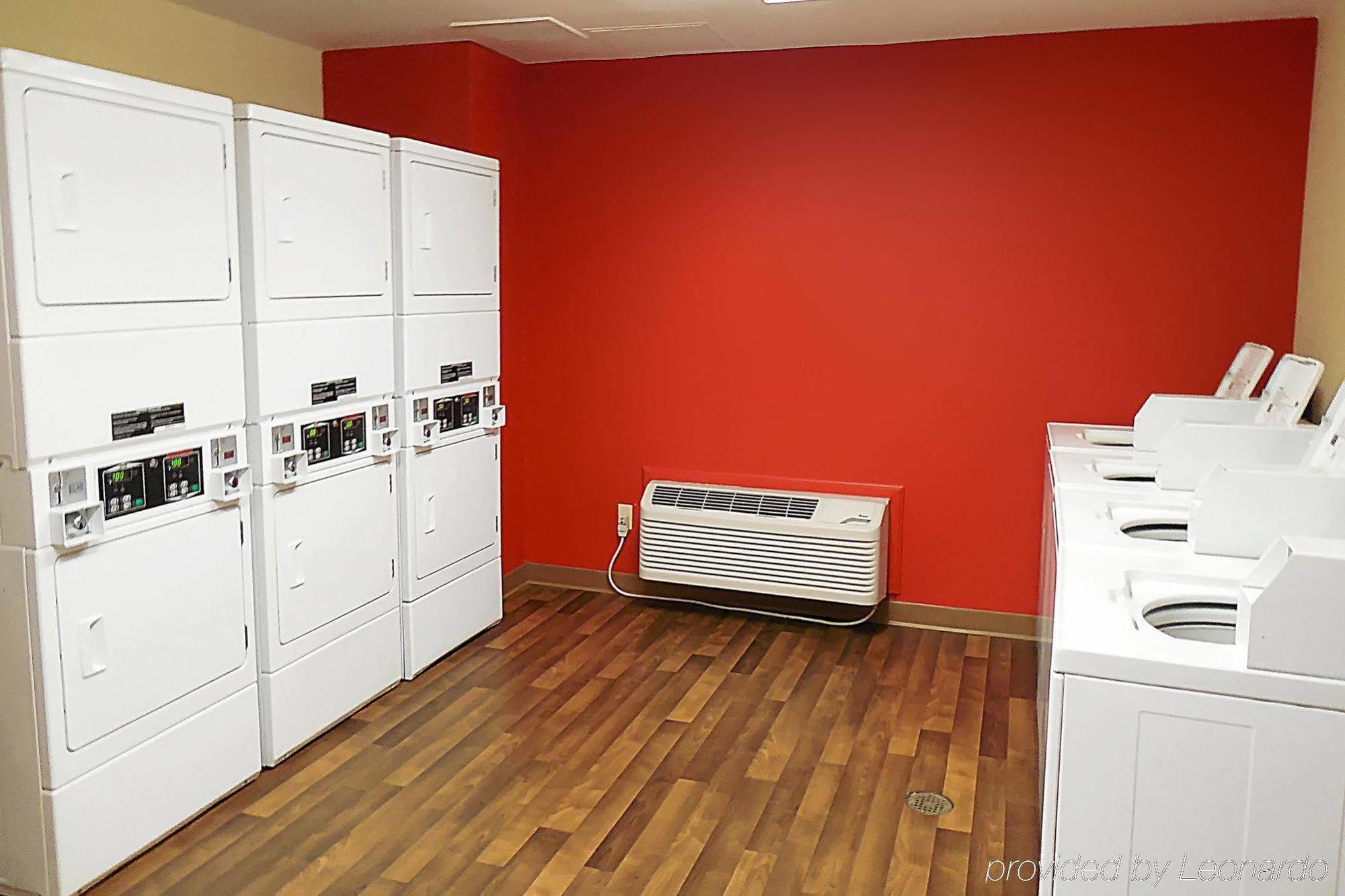 Extended Stay America Select Suites - Milwaukee - Wauwatosa Εξωτερικό φωτογραφία